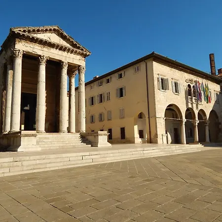 Marbrillo Pola